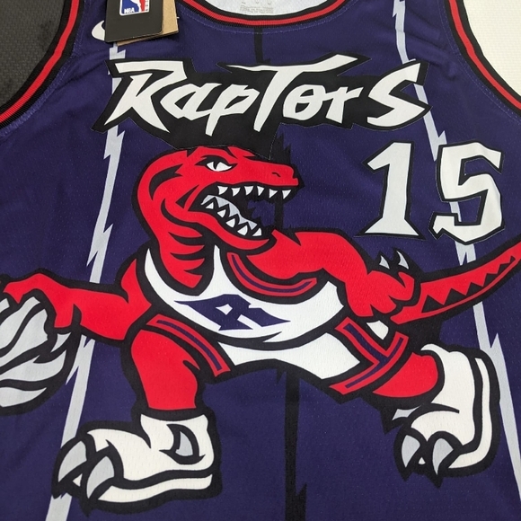 Men's Mitchell & Ness Carter #15 Purple Toronto Raptors 1998/99 Hardwood Jersey - Picture 4 of 8